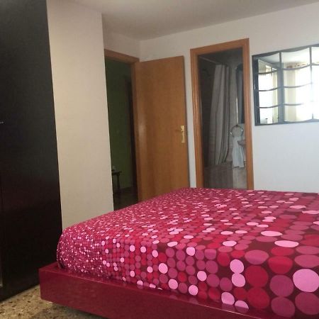 Ferienwohnung Amplio Y Comodo Apartamento Con Parking Valencia Exterior foto